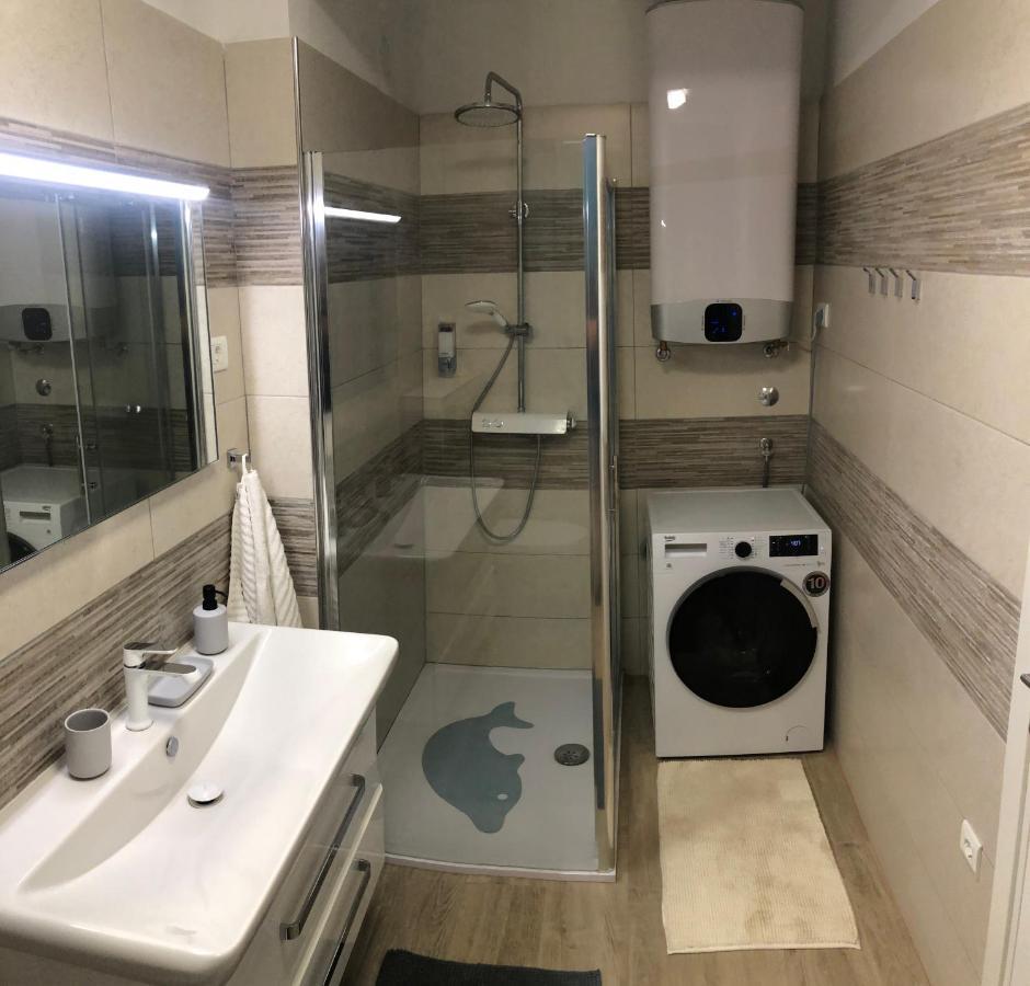 Pula Center Seaview Apartment Екстер'єр фото