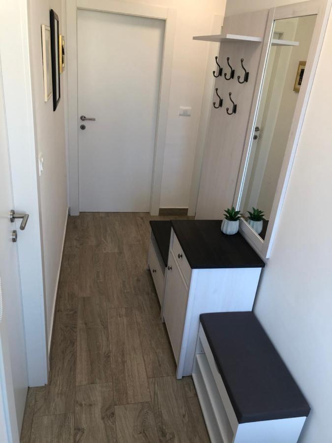 Pula Center Seaview Apartment Екстер'єр фото